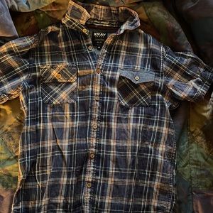 Short sleeve shirt